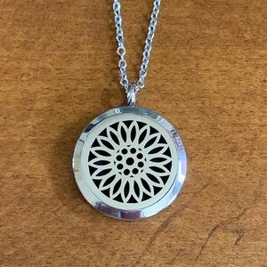 NEW Sunflower Diffuser Necklace